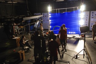 Blue Screen//Green Screen shooting & editing!